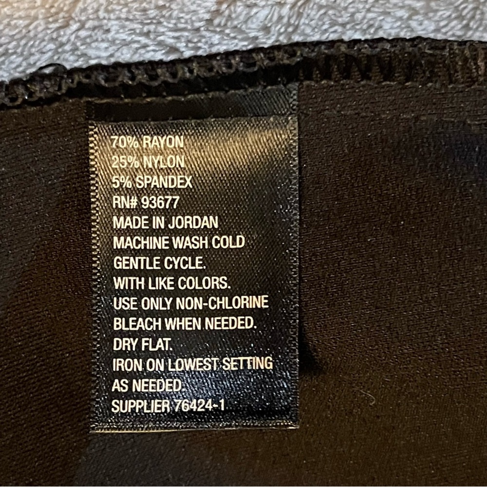 Worthington Elegant Black Pencil Skirt - Picture 7 of 7